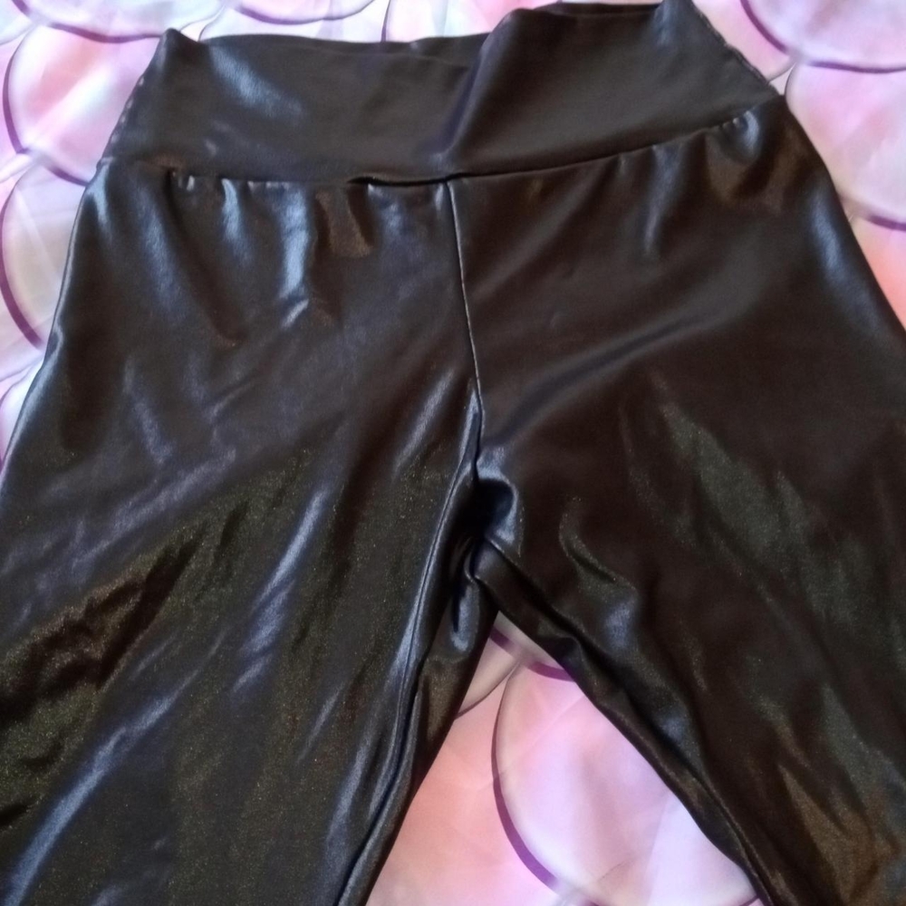 SHEIN Black Shiny Leggings